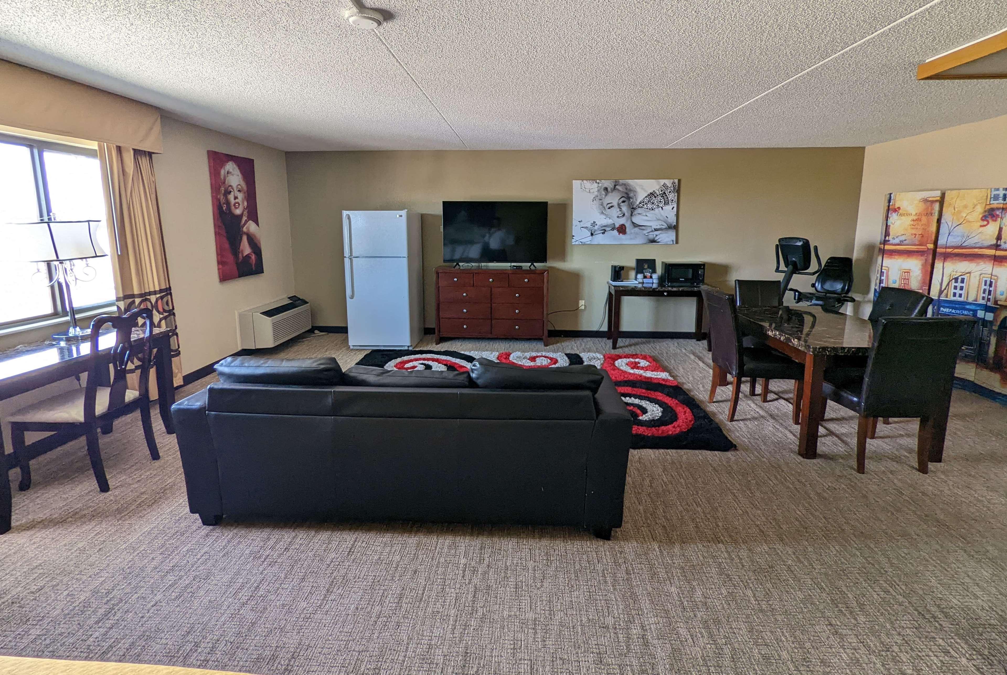 Hotel Super 8 By Wyndham Wichita North Esterno foto
